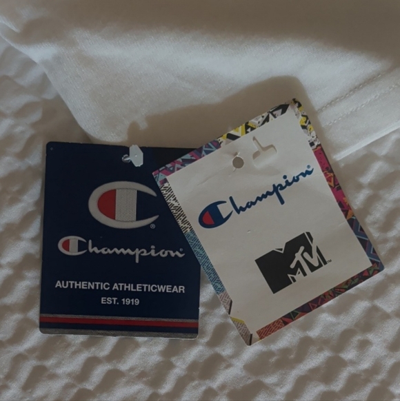 Champion x MTV Heritage Cropped Graphic Tee – Size Small - Picture 3 of 7